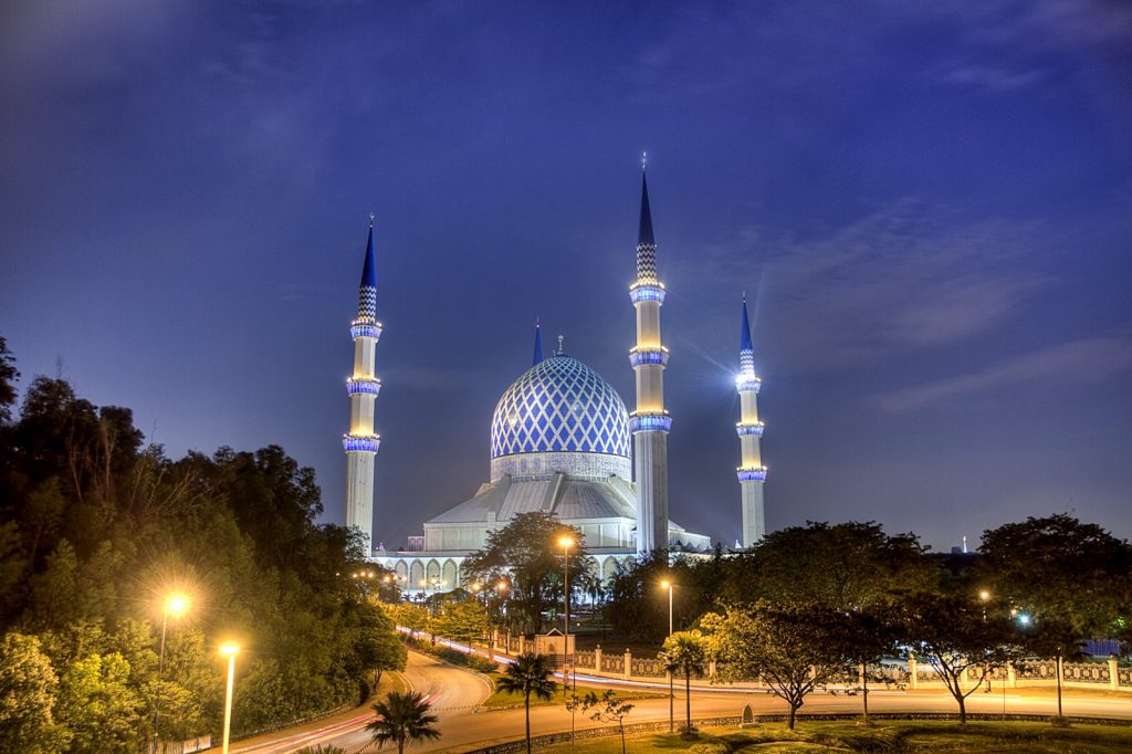 Malaysia\u2019s largest mineral water company to boost production to 900 million bottles