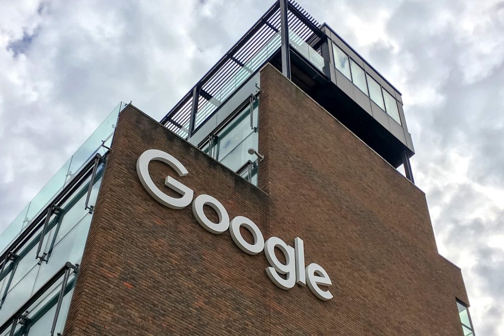 Google Unveils Googlebook with Integrated Artificial Intelligence Technology Inside