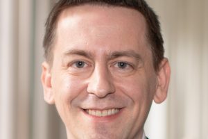 AlphaFold Pioneer John Jumper Joins Anthropic After DeepMind Exit