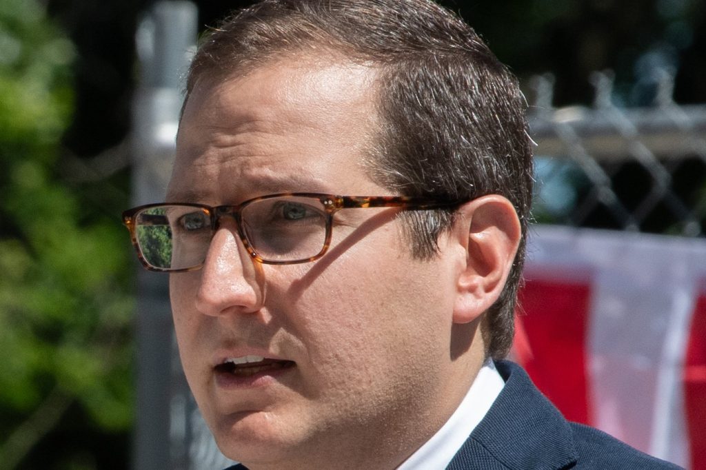 Lasher Wins NY Primary Race Dominated by AI Regulation Debate