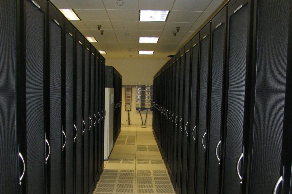 AI Data Center Thefts Delay Completion 6\u201312 Months, Gartner Warns