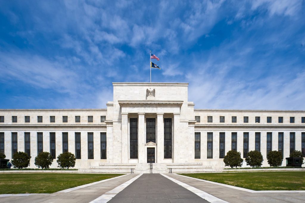 Treasury, Fed, SEC Face Pressure to Act on AI Bubble Risks