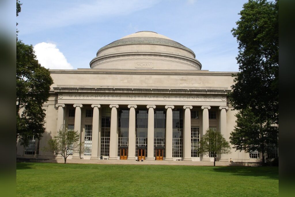 Mit Building