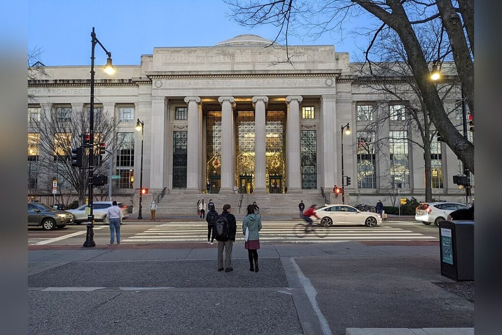 Mit Building