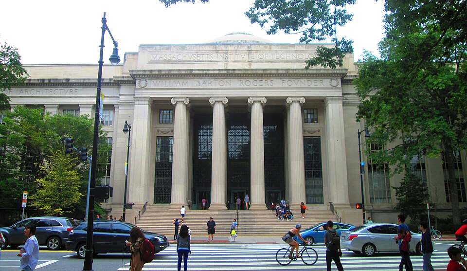 Mit Building