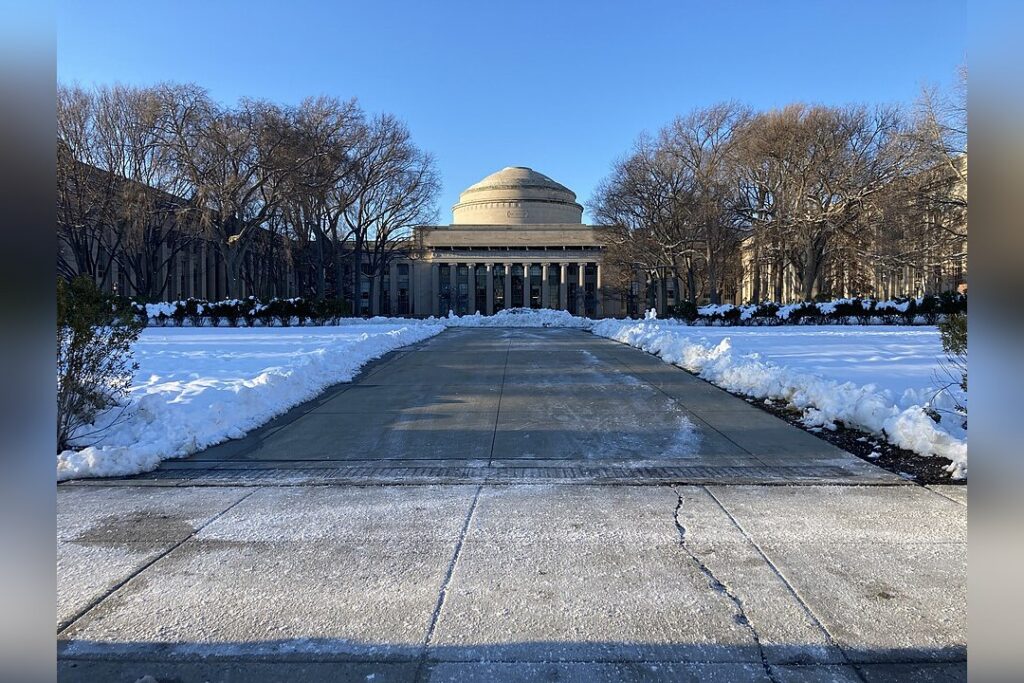 Mit Great Dome