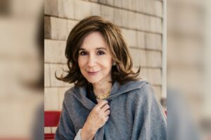 MIT Psychologist Turkle Warns of Emotional AI Attachments