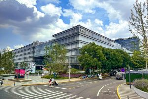 ByteDance-ZTE Nubia NaviX Ultra Clears China Hurdles for Agentic AI