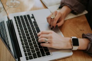 New Tests Show ChatGPT and Gemini Differ in Product Recommendation Performance