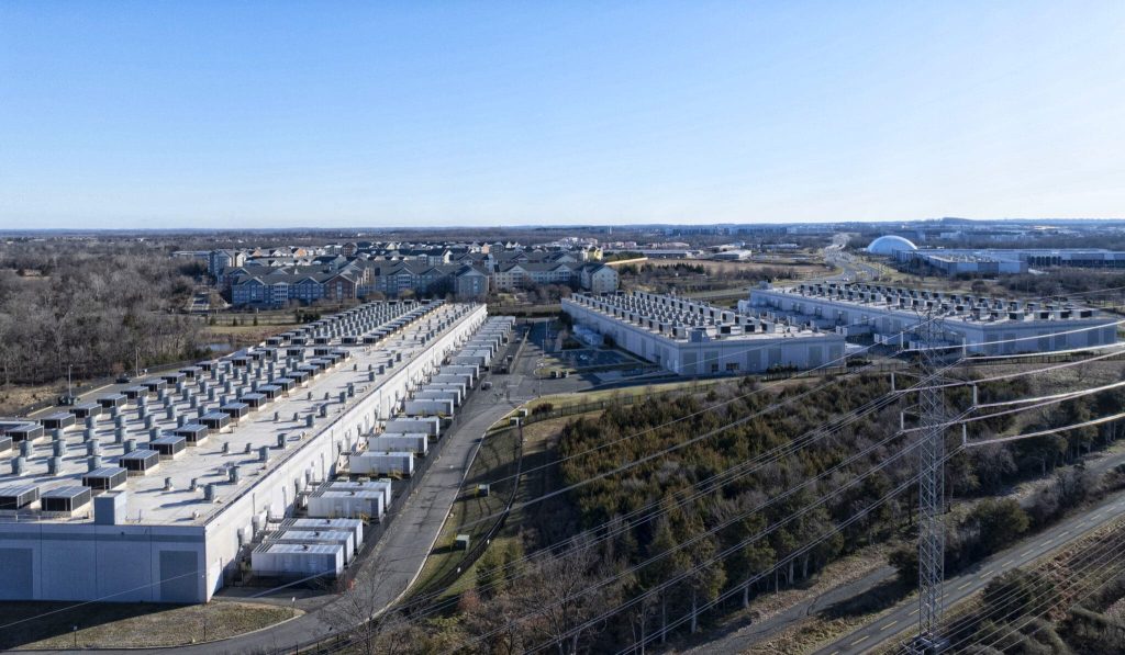 Us Heatwave Ai Data Centers Aerial View Aerial Shot Of